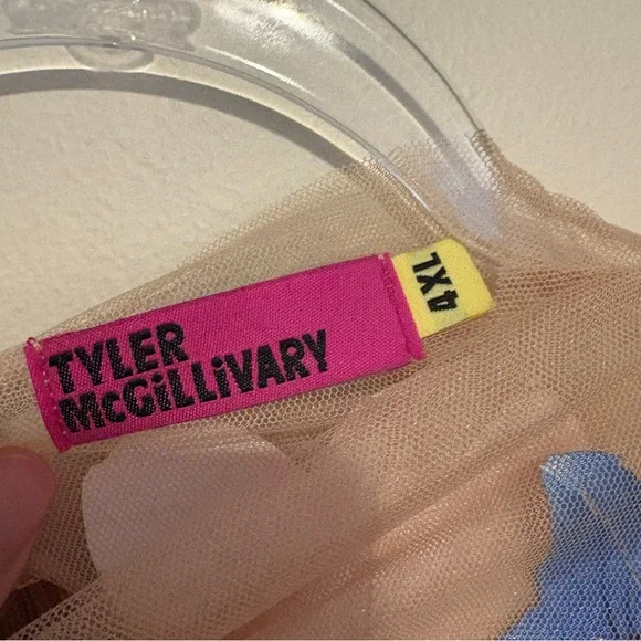 Tyler McGillivary Elsa sheer flowers long sleeve top in sand - Picture 5 of 8